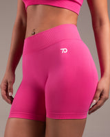 Core Form Shorts 5" Hot Pink