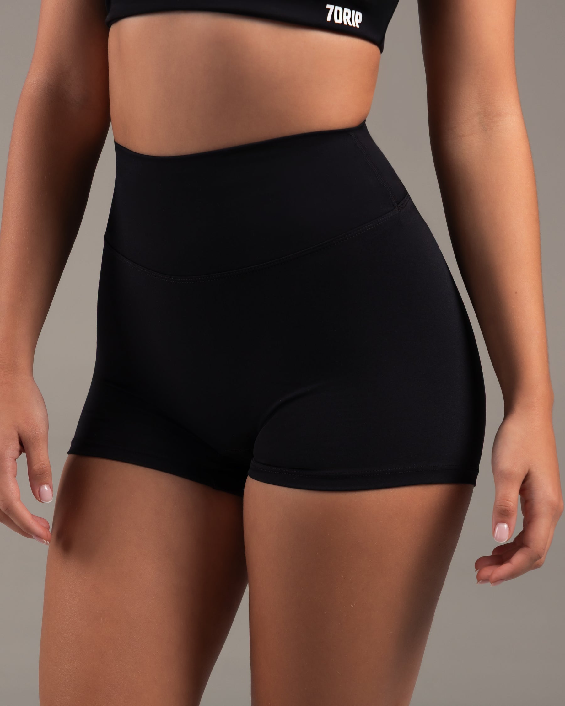 Sculpt Shorts 4" Black
